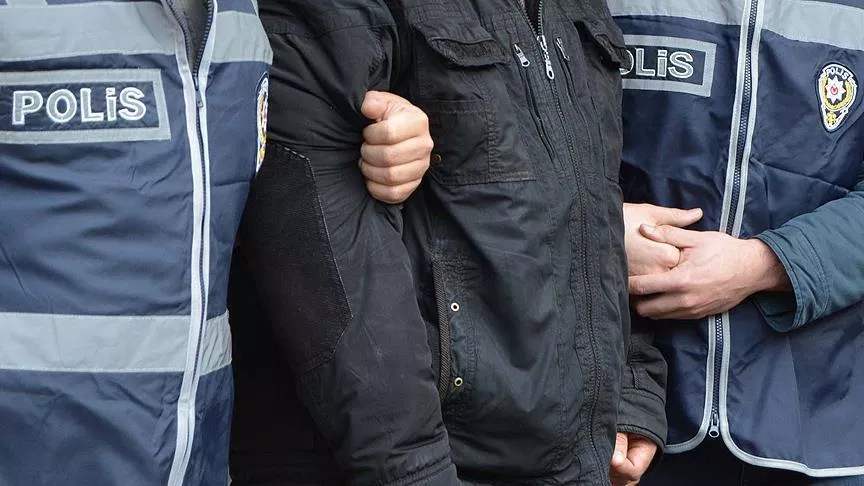 İstanbul’da suç örgütüne operasyon: Polis, avukat ve gümrük memurları da gözaltında